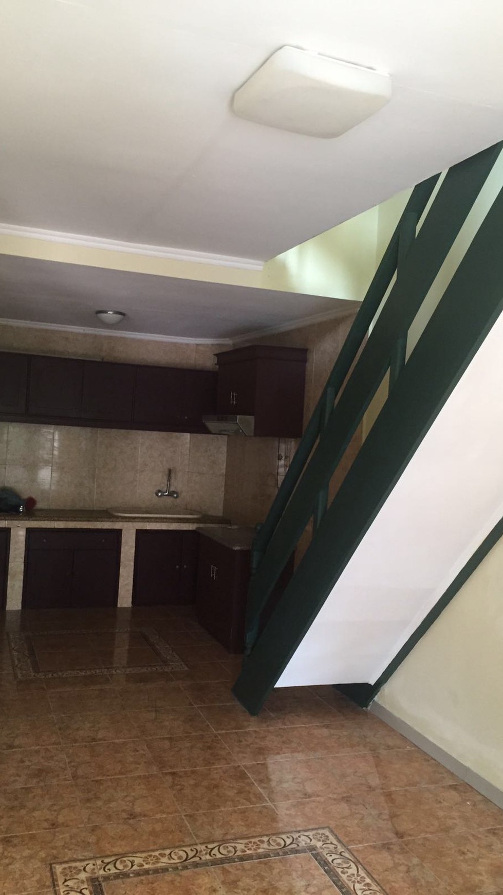 Rumah siap huni di Bintaro Jaya sektor 9