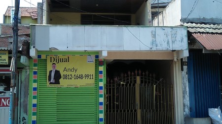 Rumah usaha jalan pacuan kuda