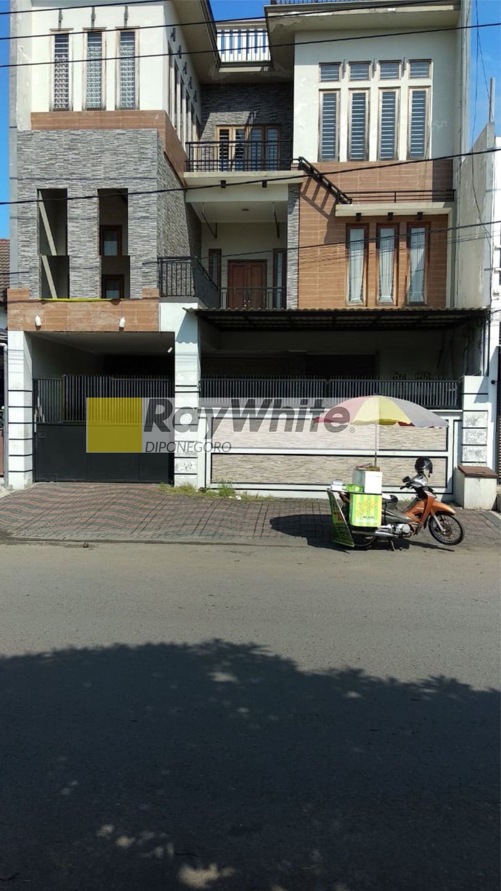 Rumah Taman Pondok Jati Sidoarjo