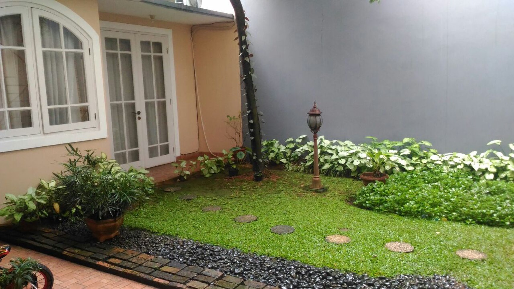 Rumah standar 2lantai,siap huni di Bintaro Jaya 9