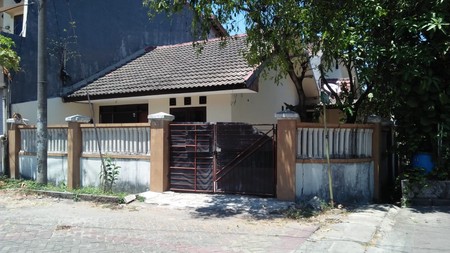 Rumah Nyaman dan asri Taman Pondok Indah