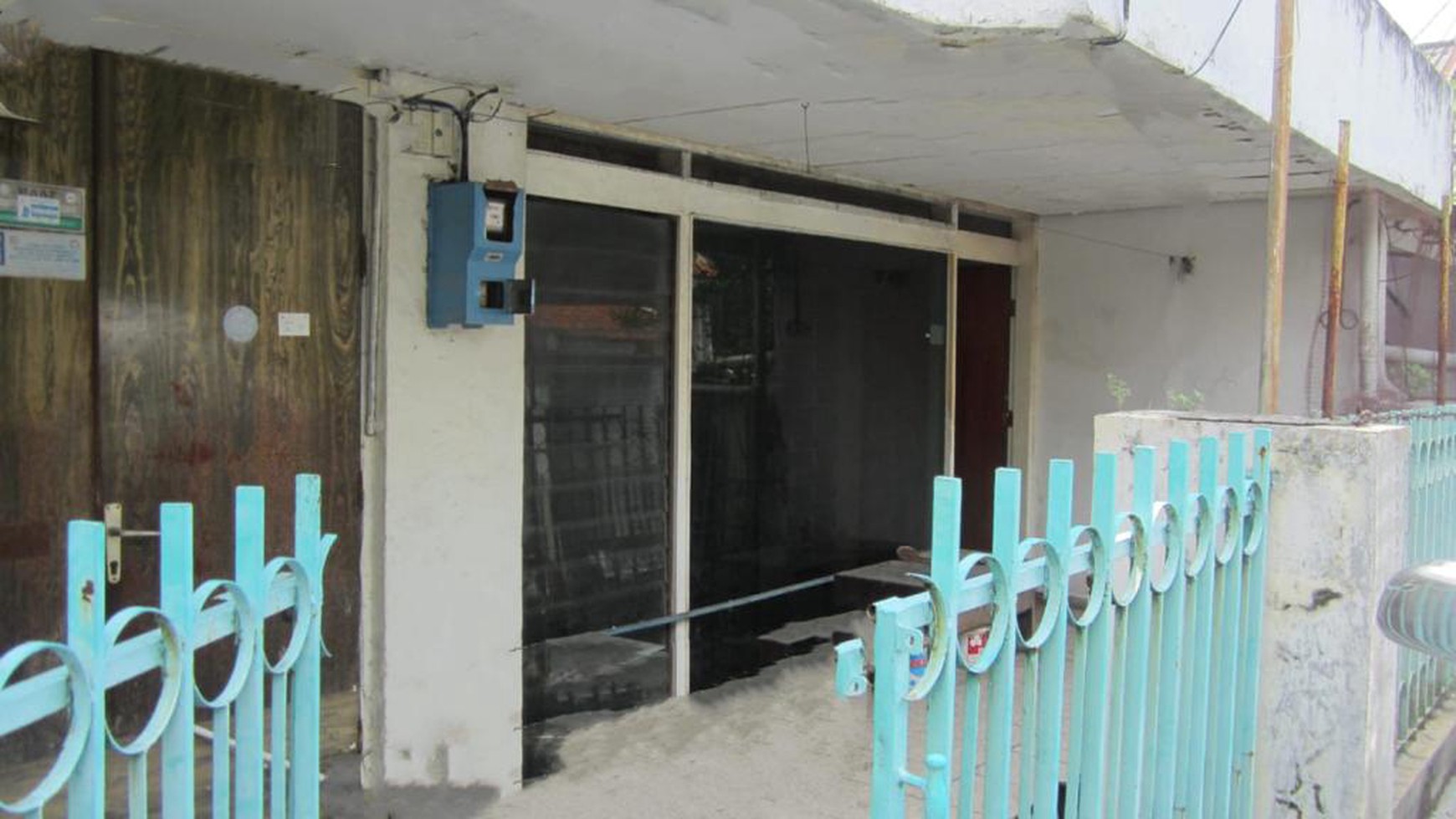 Rumah 1.5 lantai jalan ngagel wasana