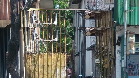 Ruko 4.5 lantai Nol Jalan Raya Kedung Doro