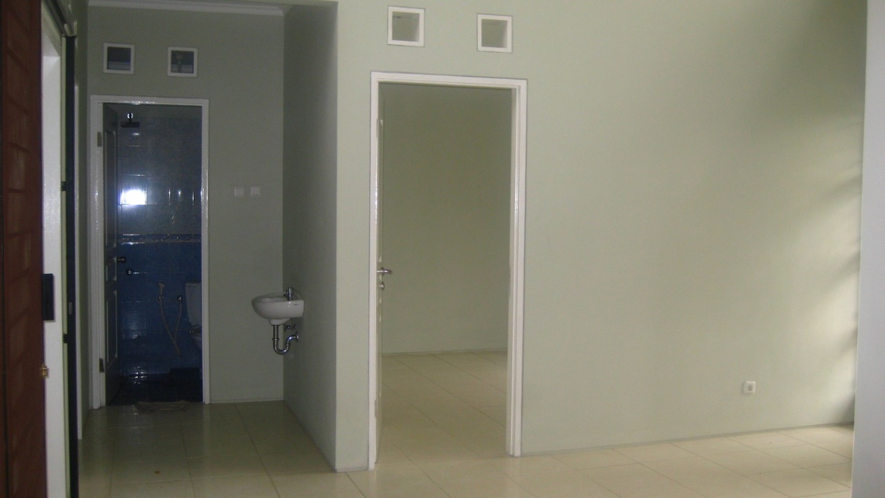 RUMAH BAGUS,ORIANA PERMATA  SEKTOR 9 BINTARO JAYA