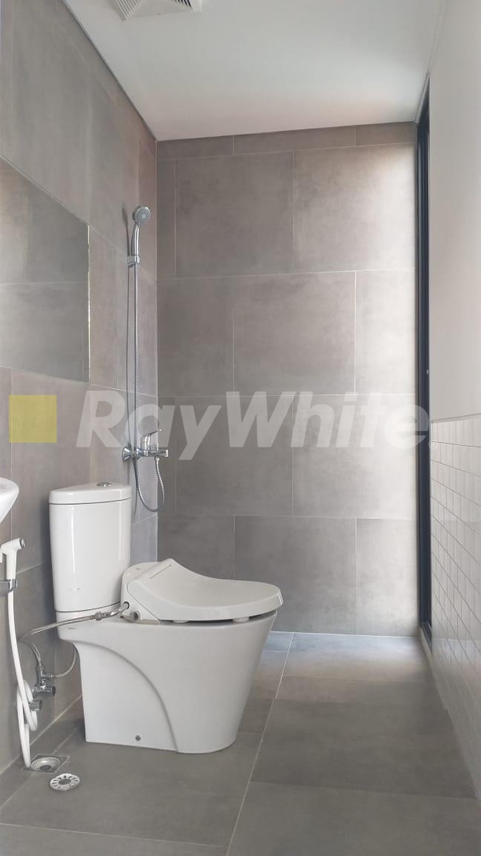 Rumah Modern Tropis Akses Tol di Cinere