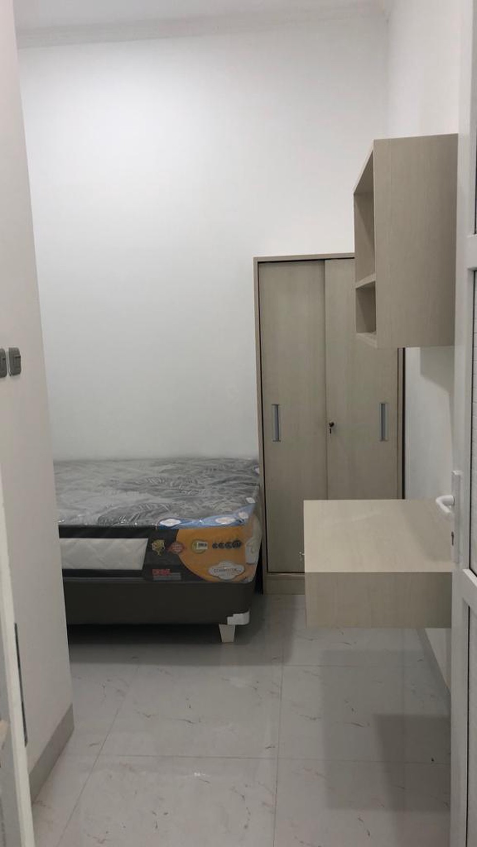 Rumah Kost2an Brand New 16 Kamar tidur + Kamar Mandi Dalam Di Pegangsaan Indah Barat Luas 144m2