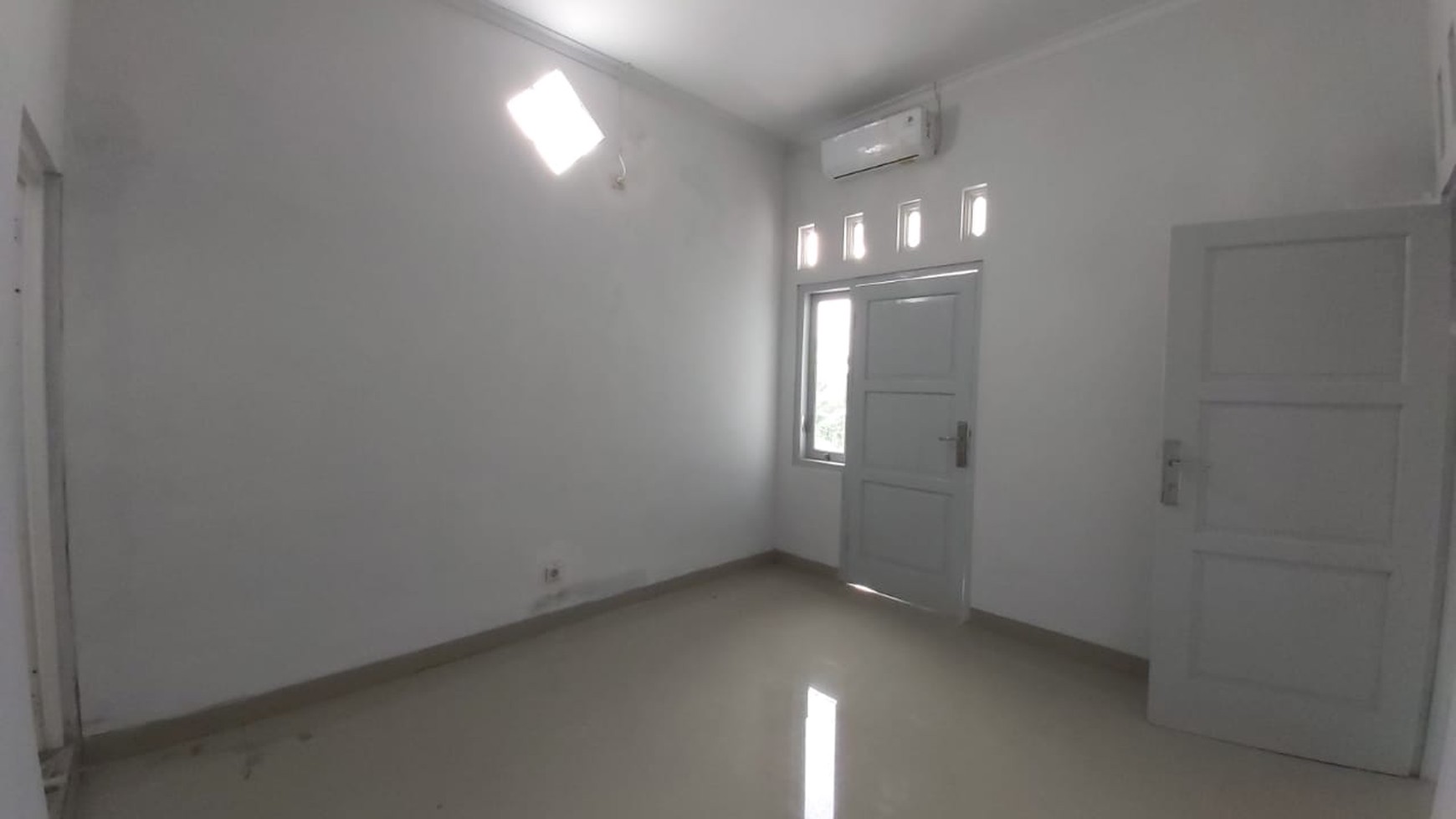 KOST DAN RUMAH TINGGAL, DI DEKAT UGM, SLEMAN