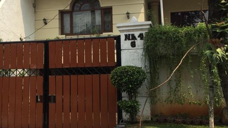 Rumah Cantik dalam Komplek Bukit Cinere Indah