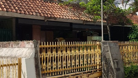 RUMAH COCOK UNTUK KELUARGA, ATAU GUEST HOUSE, DI SAMIRONO LAMA