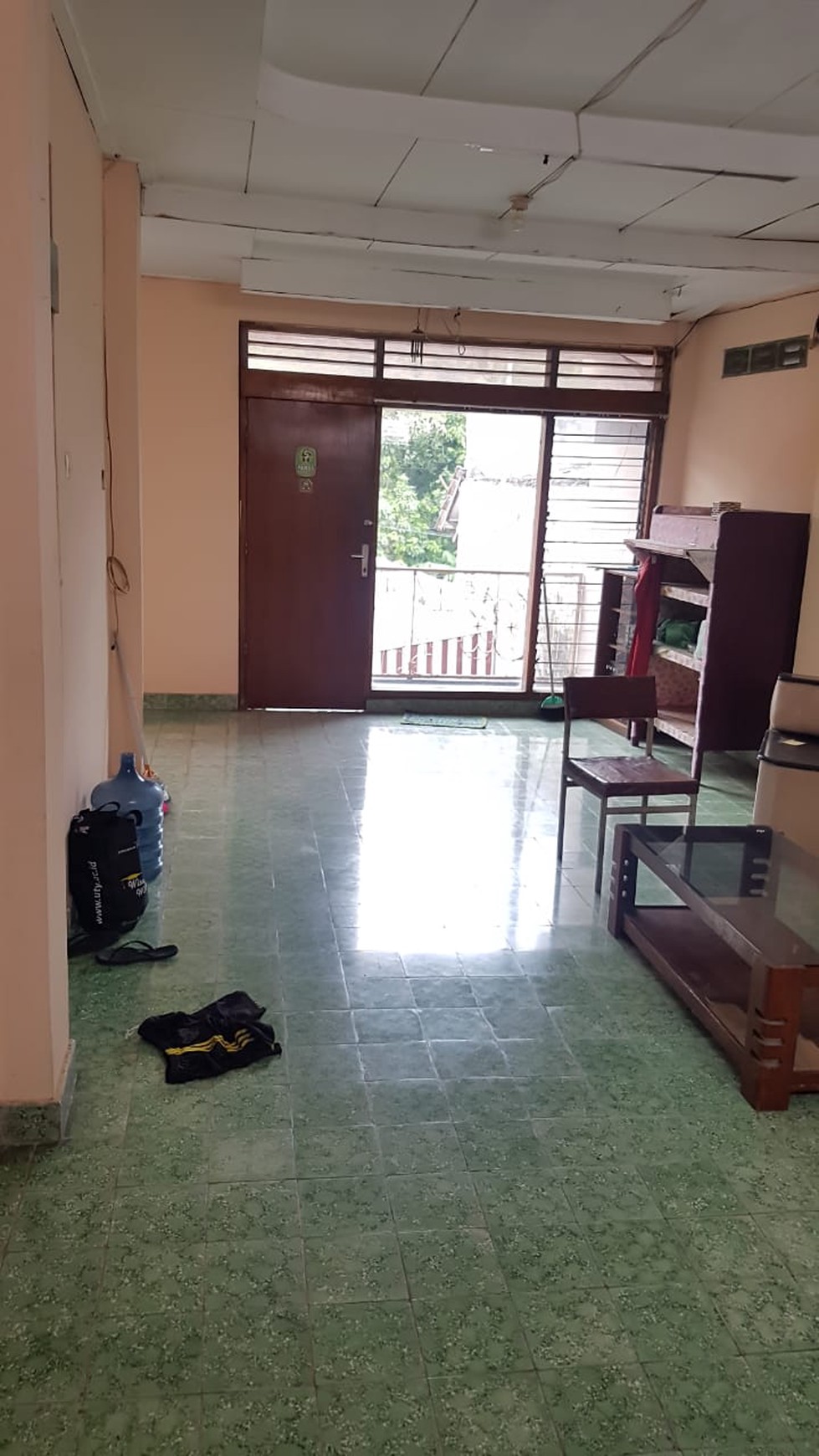 RUMAH COCOK UNTUK KELUARGA, ATAU GUEST HOUSE, DI SAMIRONO LAMA