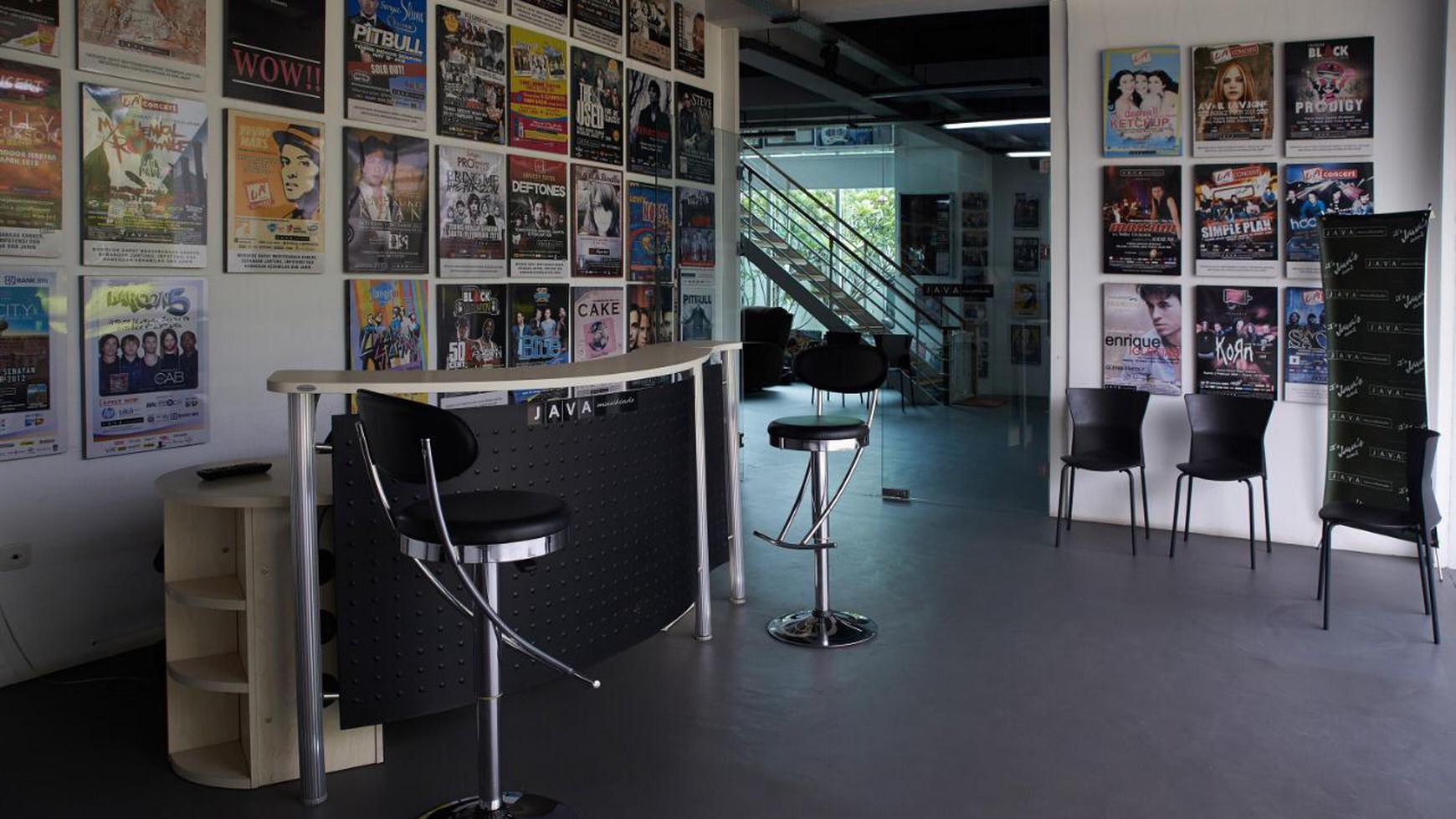 Gedung ,halaman luas di Radio Dalam Jakarta Selatan!!!