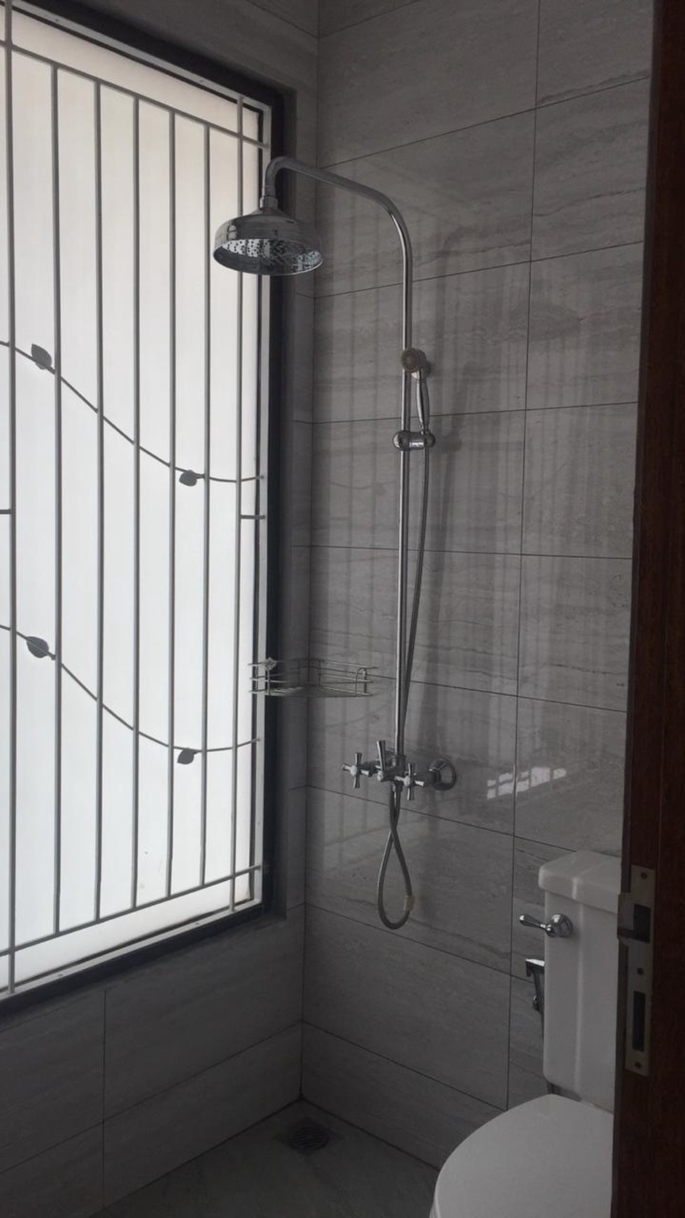 Rumah baru siap huni sektor 5 bintaro jaya