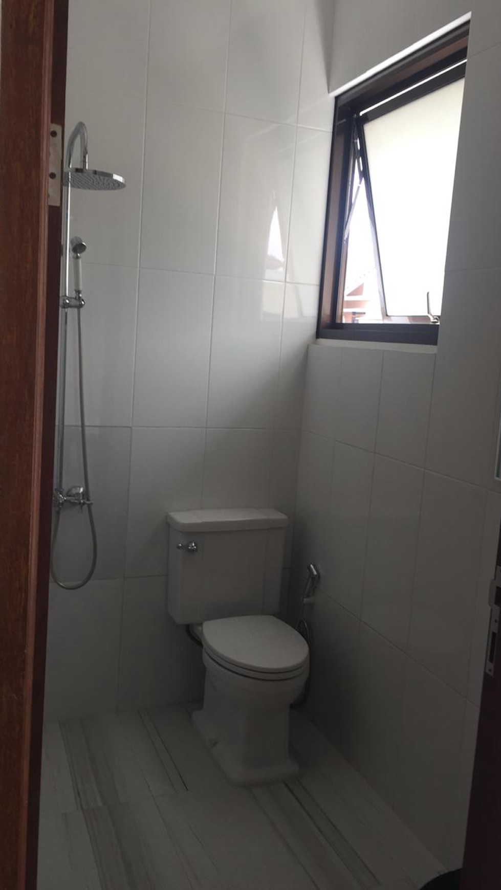 Rumah baru siap huni sektor 5 bintaro jaya