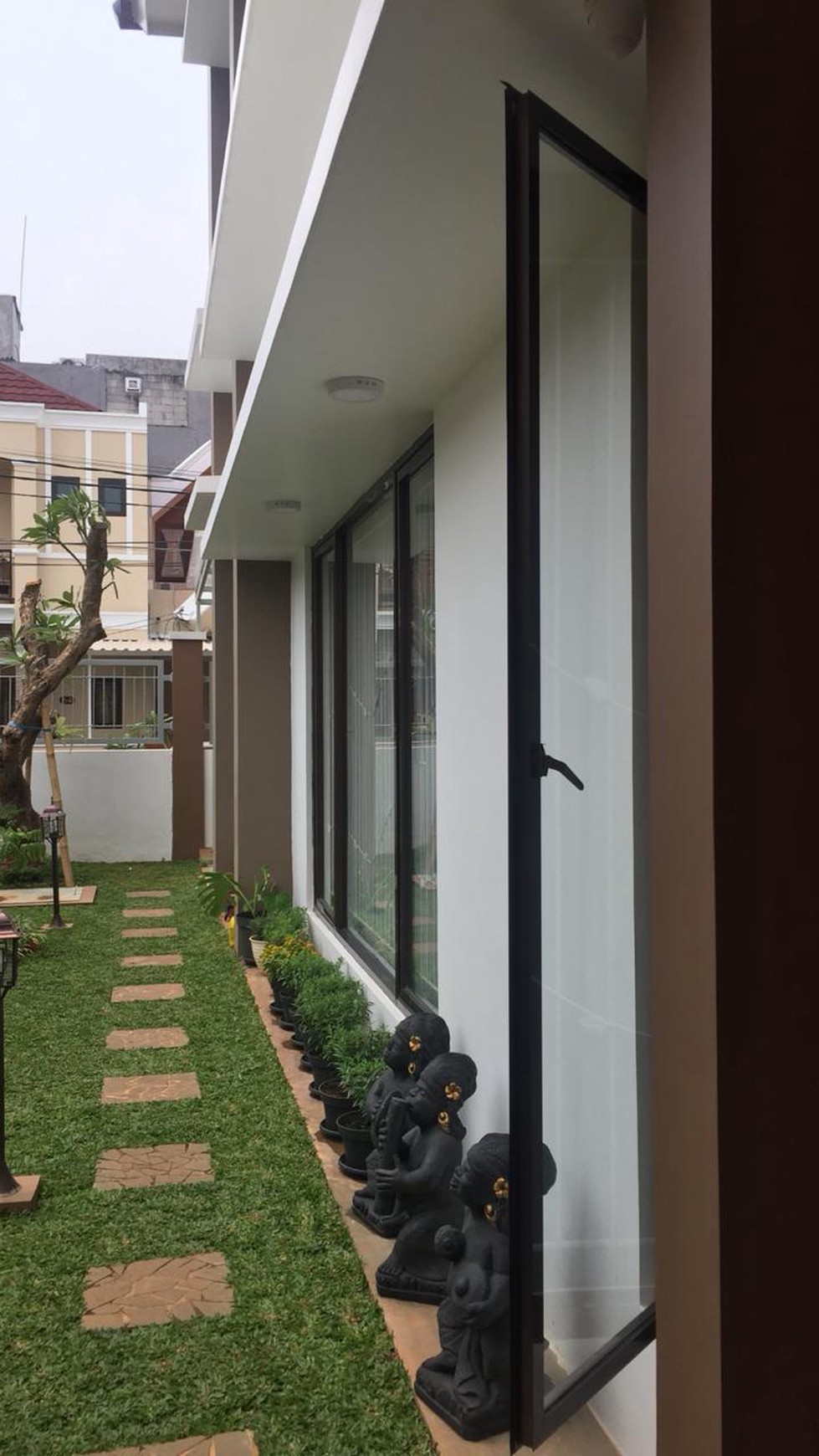 Rumah baru siap huni sektor 5 bintaro jaya
