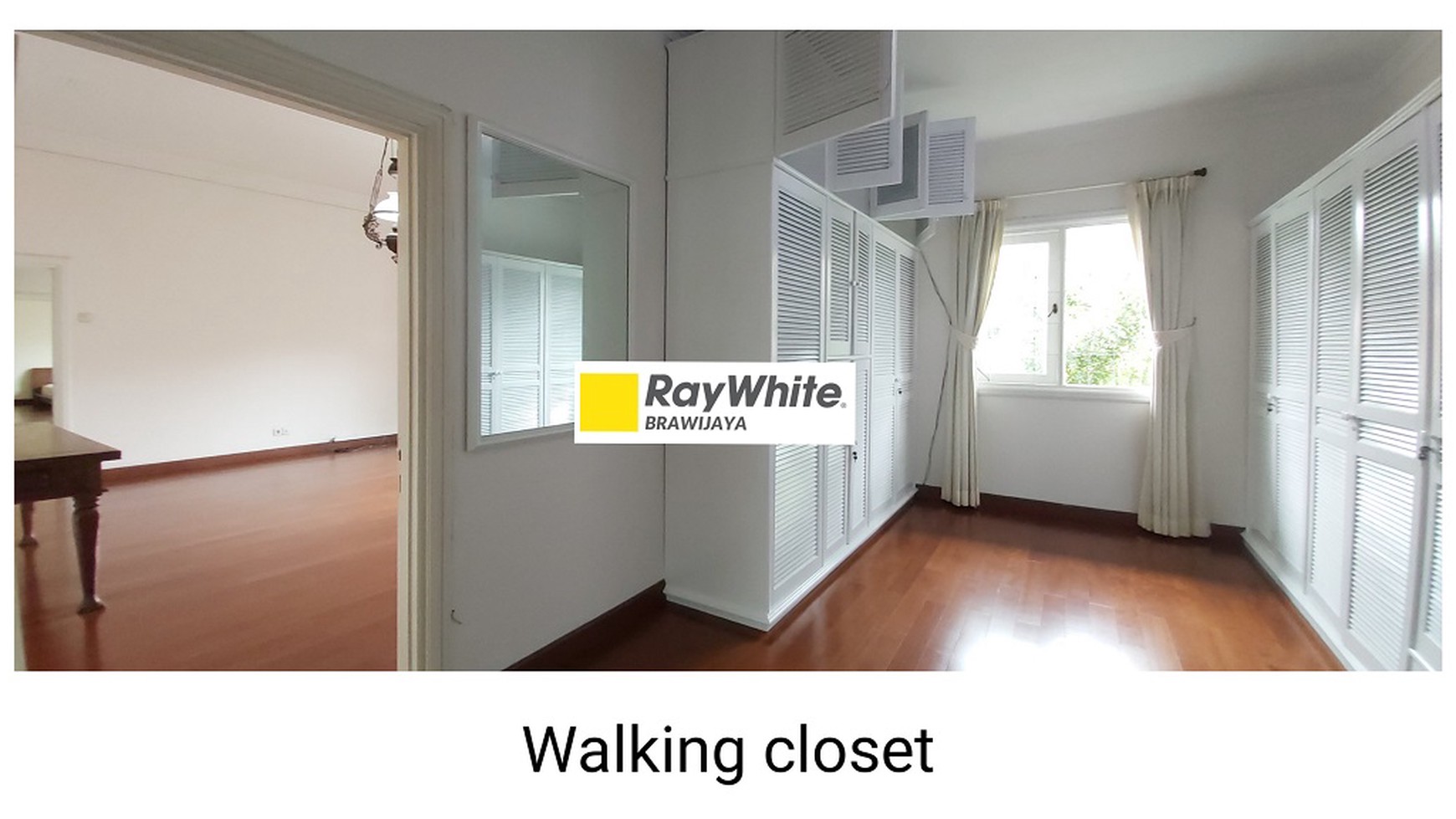 Rumah di Kavling Polri Ragunan, Pasar Minggu, Jakarta Selatan, Private Pool, Luas Tanah 1050 m2