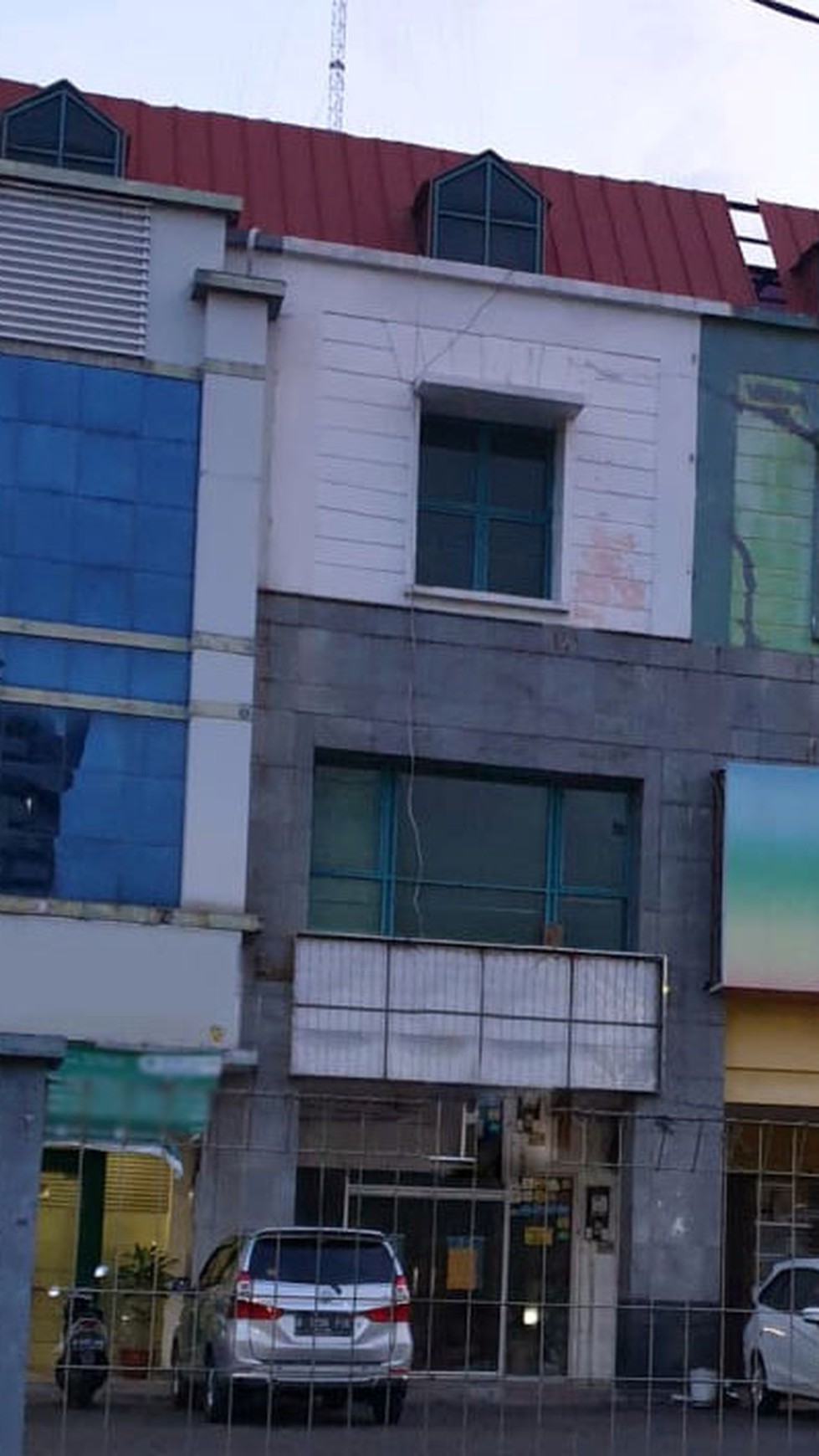 Ruko 3 Lantai Plaza Inkopal Boulevard Barat Raya, Luas 225.675m2