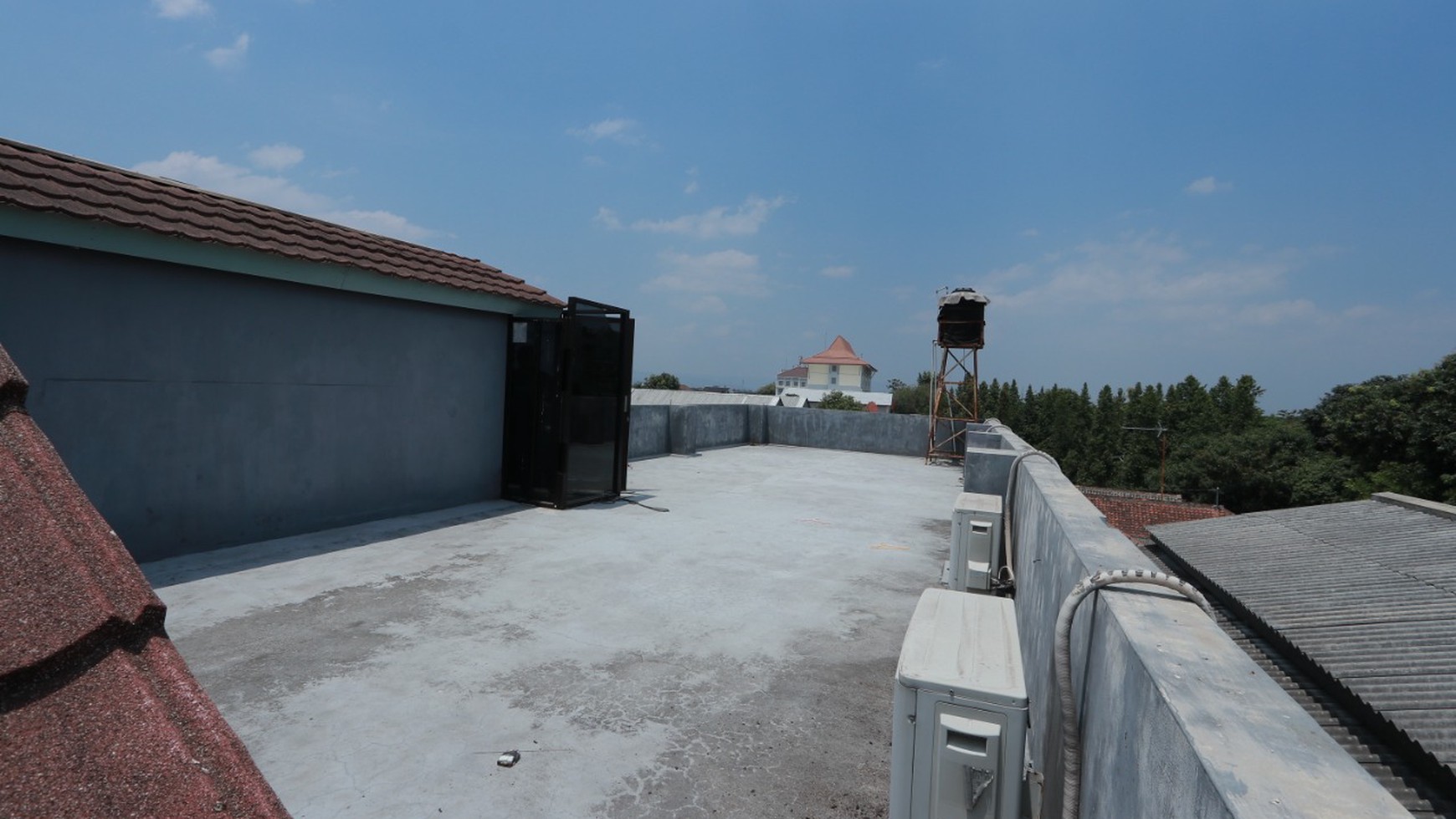 RUANG USAHA/KANTOR DI JL MANGKUYUDAN, YOGYAKARTA