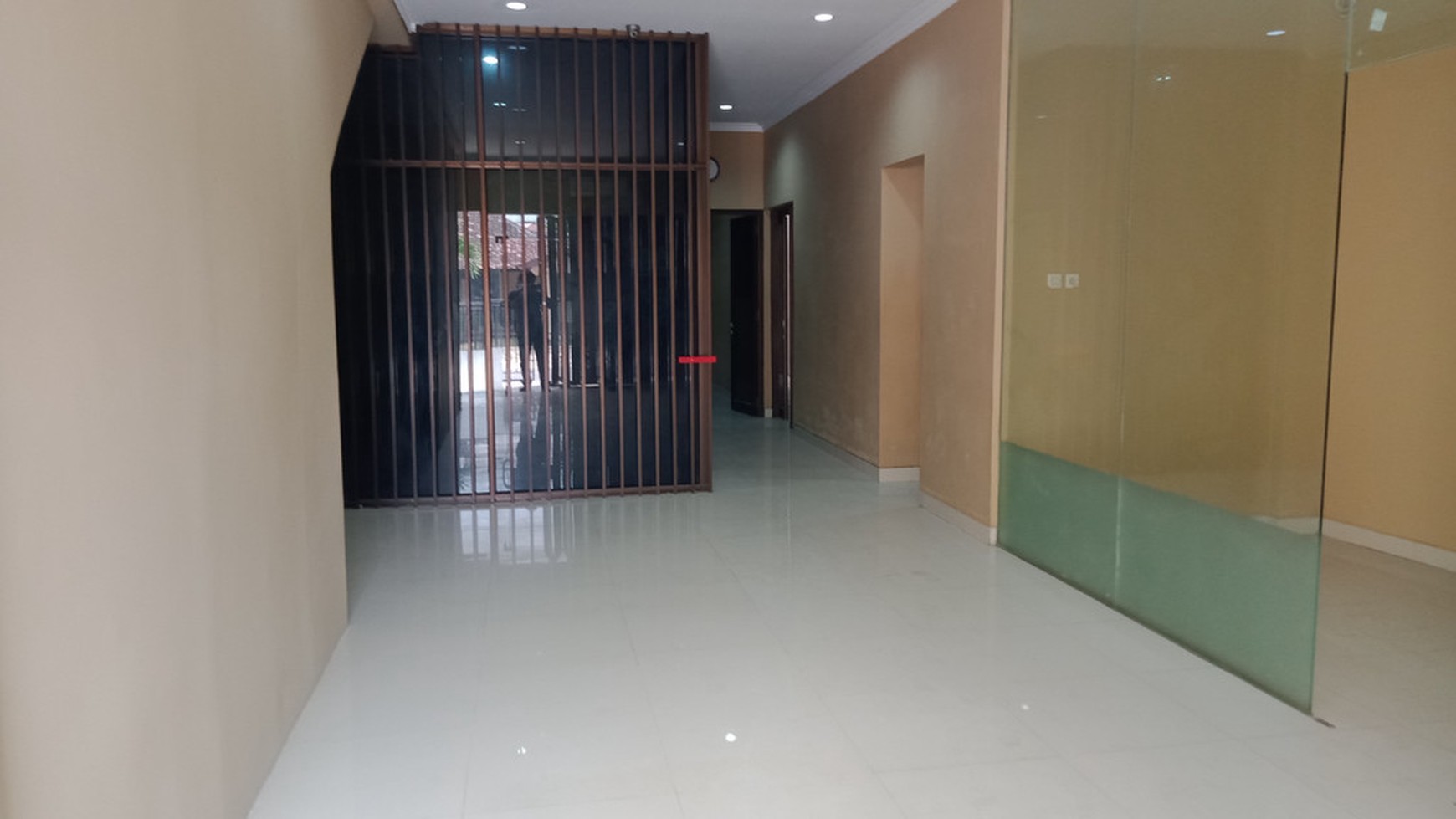 RUANG USAHA/KANTOR DI JL MANGKUYUDAN, YOGYAKARTA