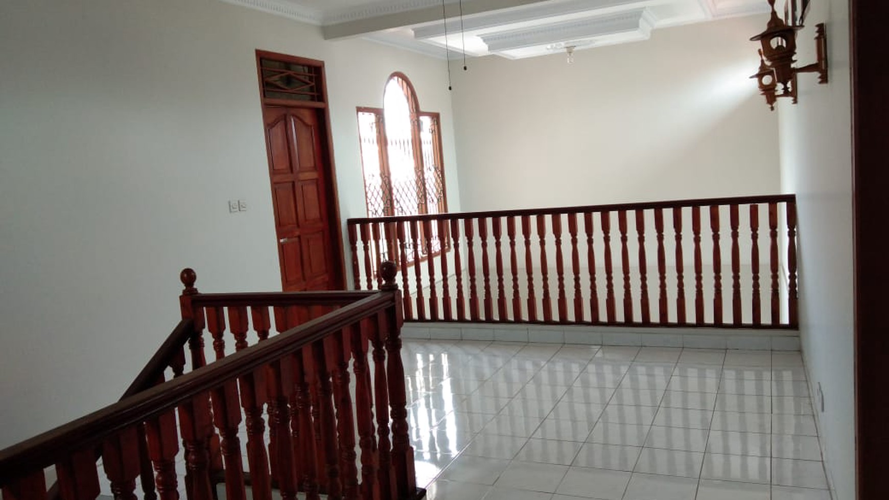 Rumah dijual di Bukit Nusa Indah Ciputat #DG