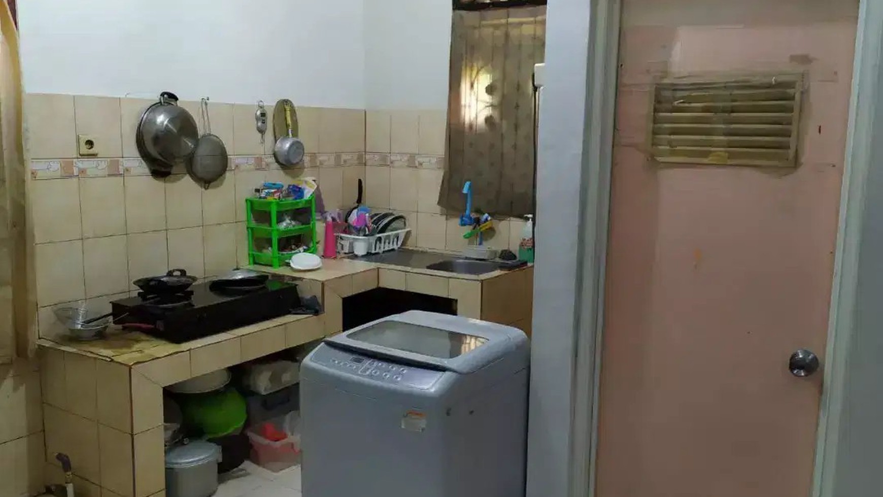 Rumah Posisi Hook Dalam Komplek Di Ciputat - Tangsel