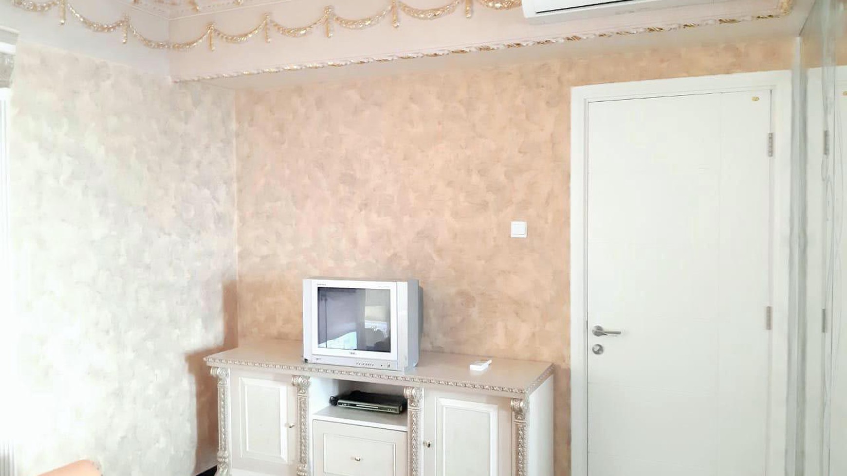 Jual Apartemen TRILLIUM (Lokasi Strategis di Pusat Kota, Depan Surabaya Plaza), Full Furnish, Design Interior Mewah & Elegant, View Kota & Suramadu