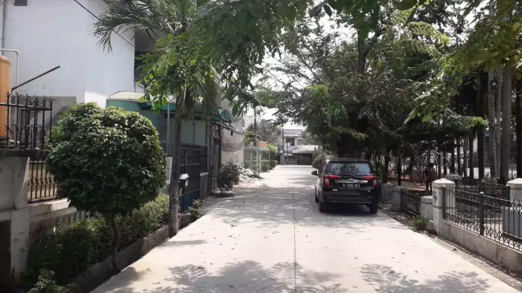 Rumah Megah Posisi Hook Di Grogol