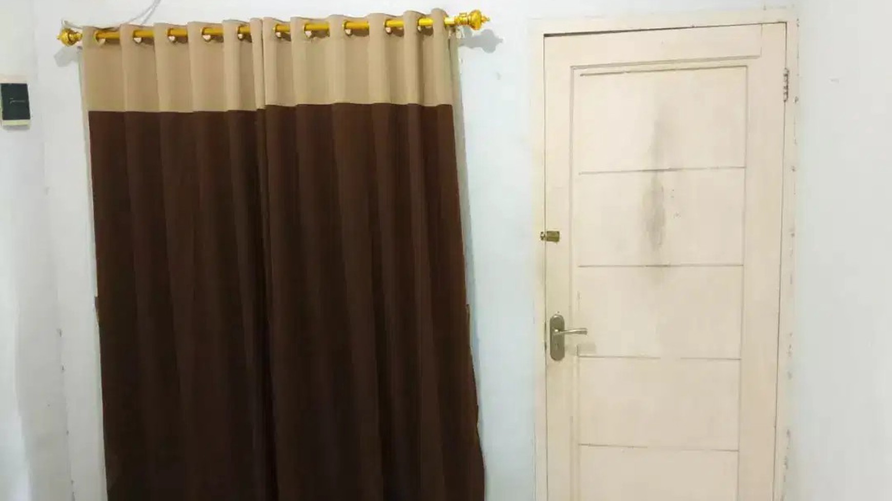 Rumah Hook, Tanah Luas, Harga Miring Di Sawangan