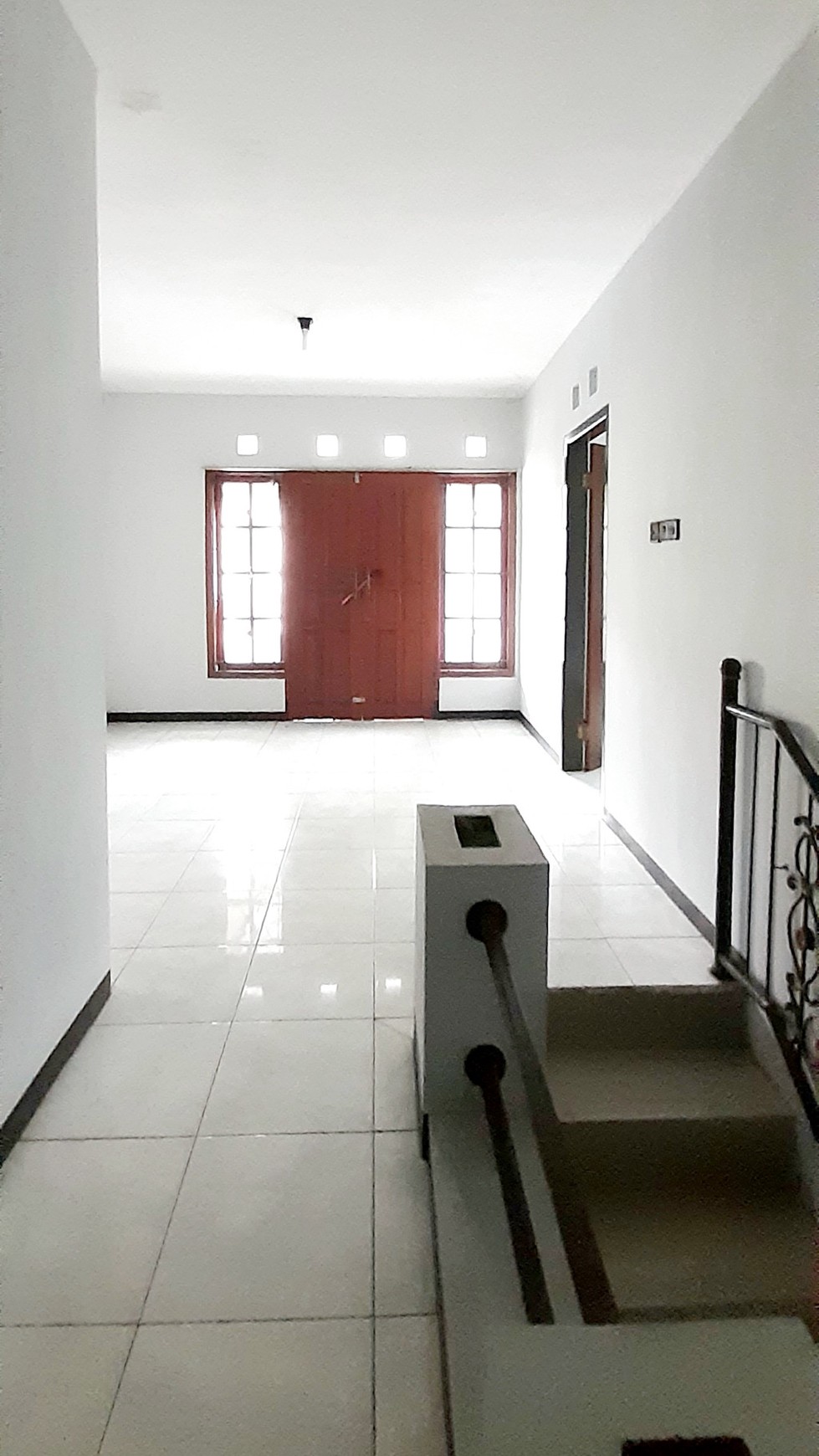 Rumah Modern Klasik luas 160m harga 70 Jt/Thn di Kawasan Sektor 9 Bintaro Jaya