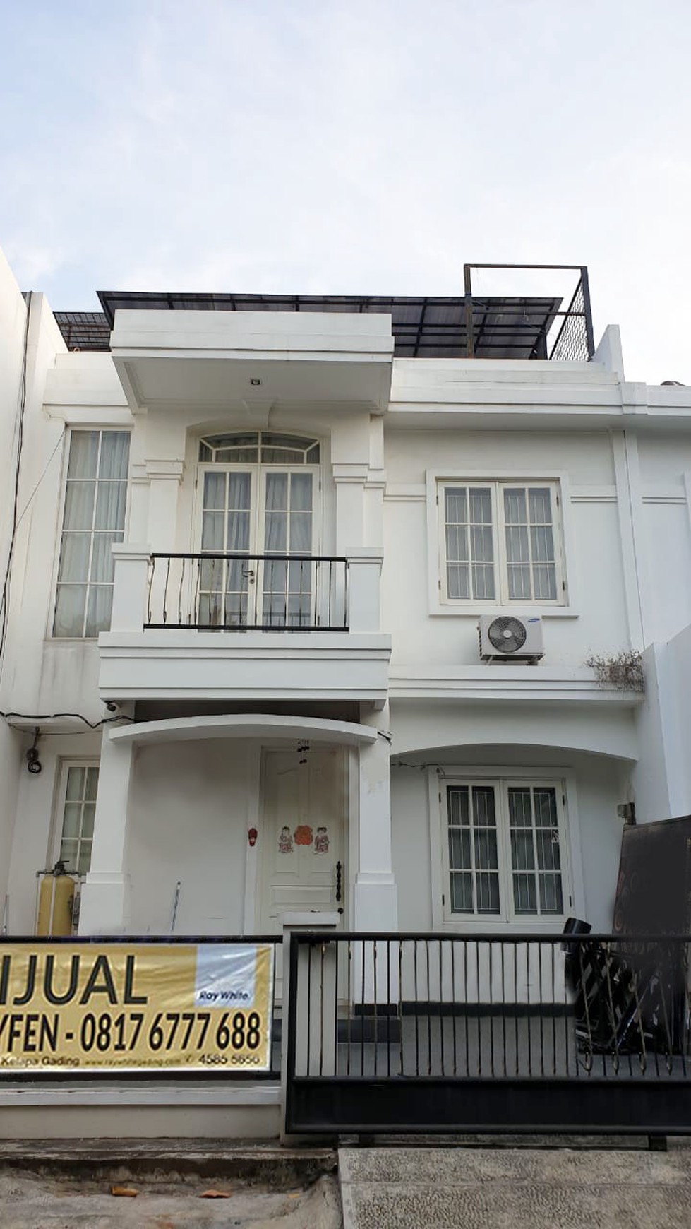 Rumah 2 Lantai Semi Furnish Di Mitra Gading Villa, Luas 7x15m2
