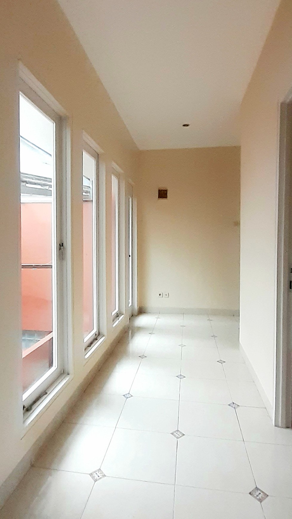 Rumah Cantiq Minimalis Luas 90m Harga 55Jt/Thn nego di Puri Bintaro Jaya