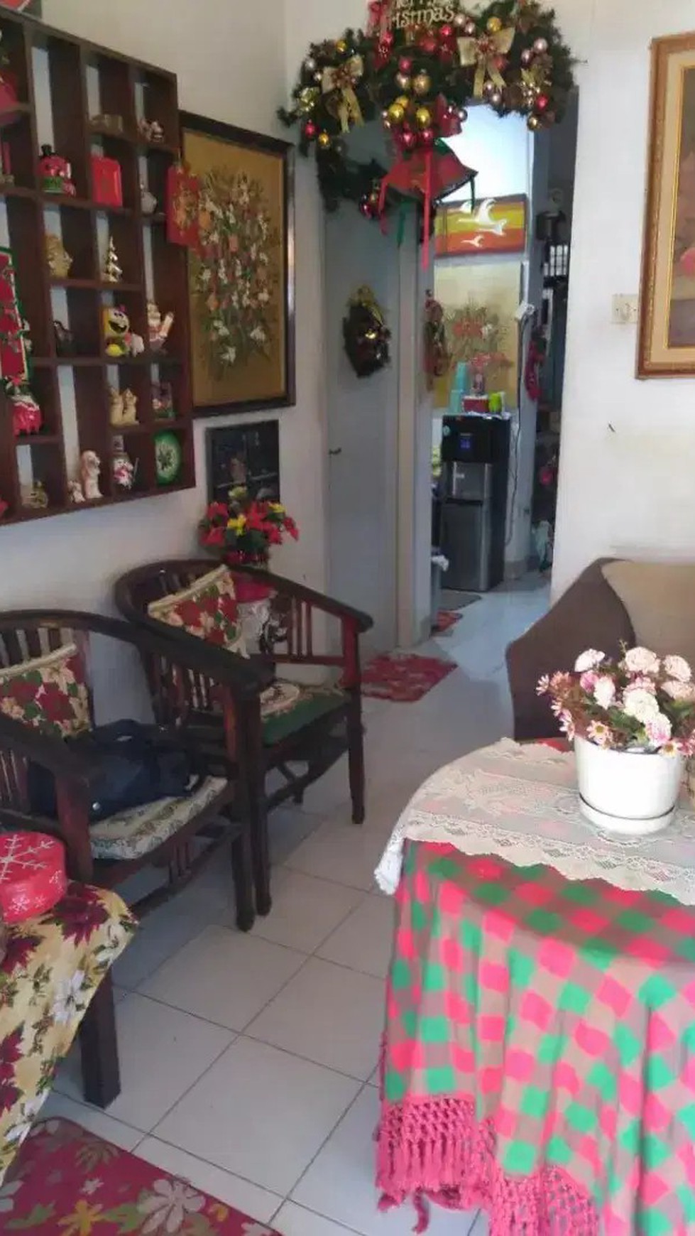 Rumah Cantik, Lokasi Strategis Di Cinere