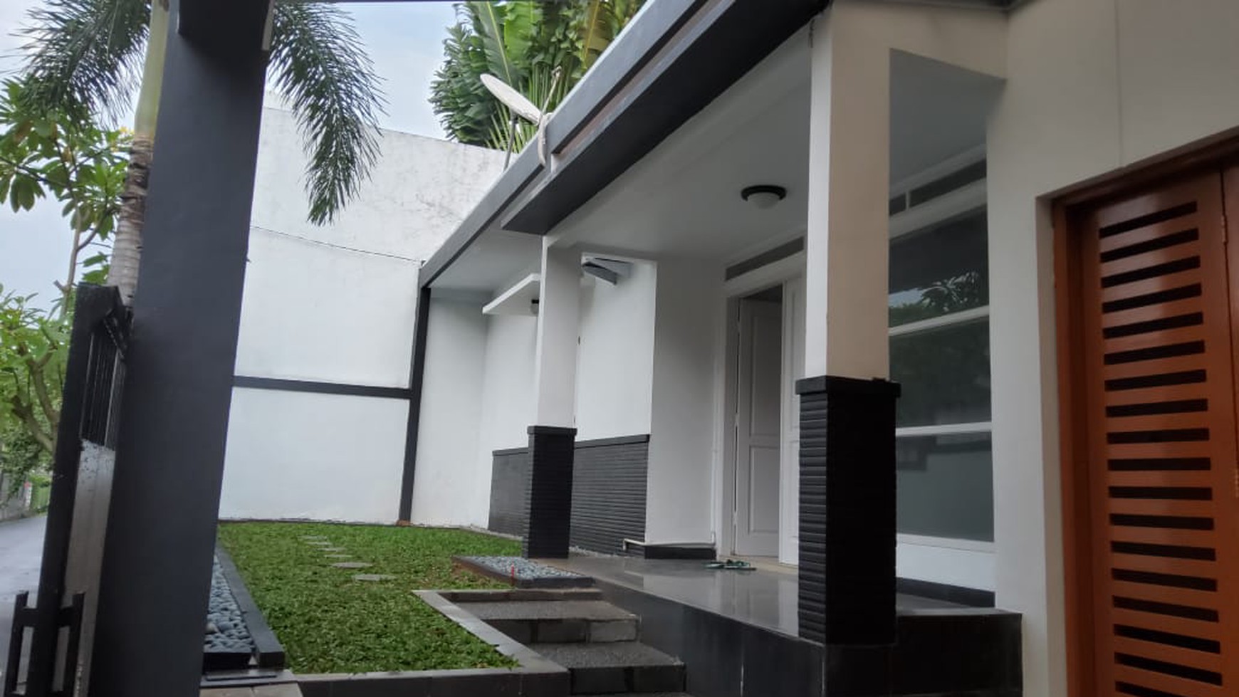 Rumah Sewa Asri, Tenang & Nyaman di daerah Ampera Kemang