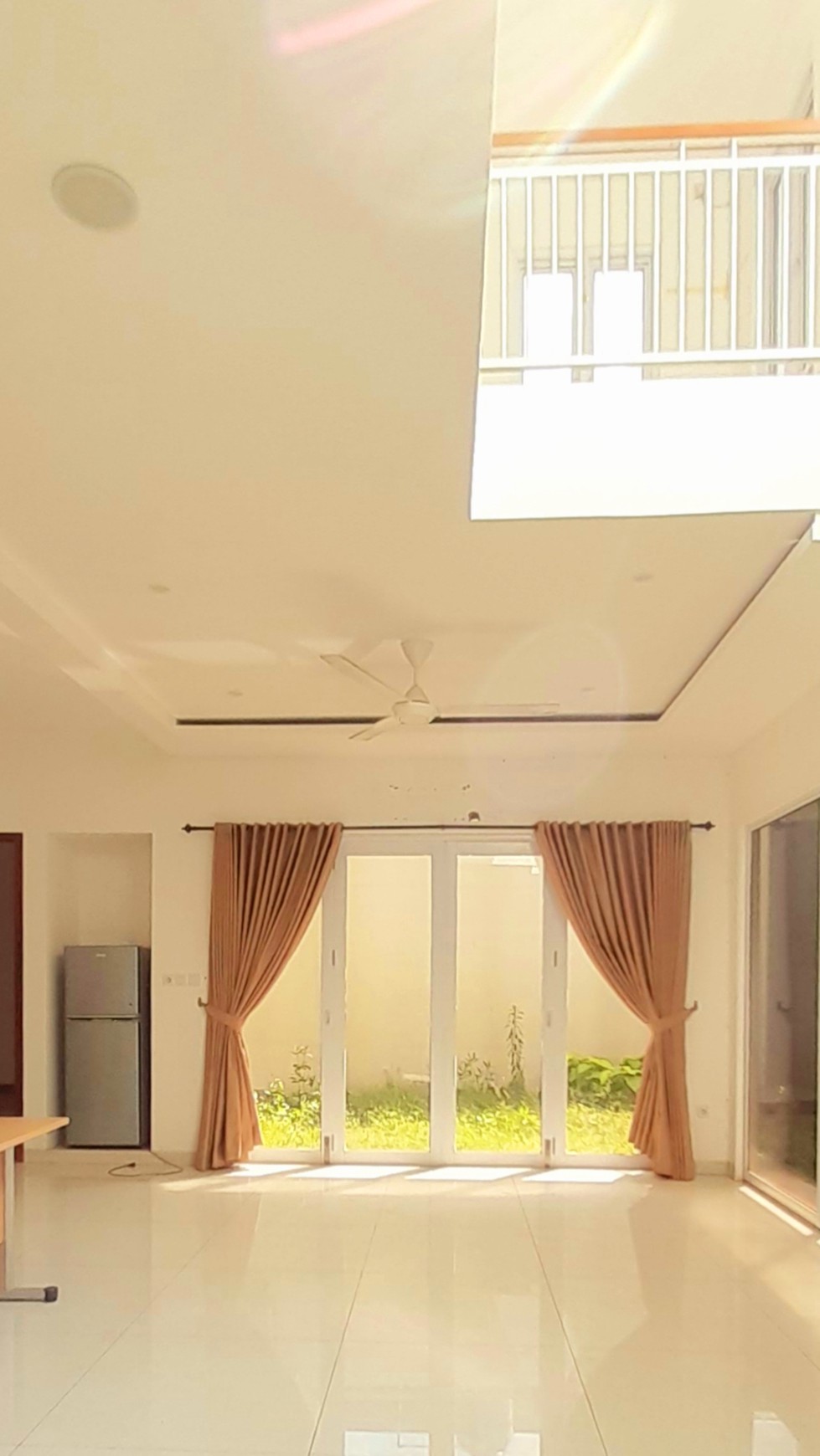 Rumah Cantiq Minimalis Luas 180m Harga 60Jt/Thn nego di Plumeria Residence Bintaro Jaya