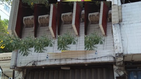 Ruko Blauran Surabaya