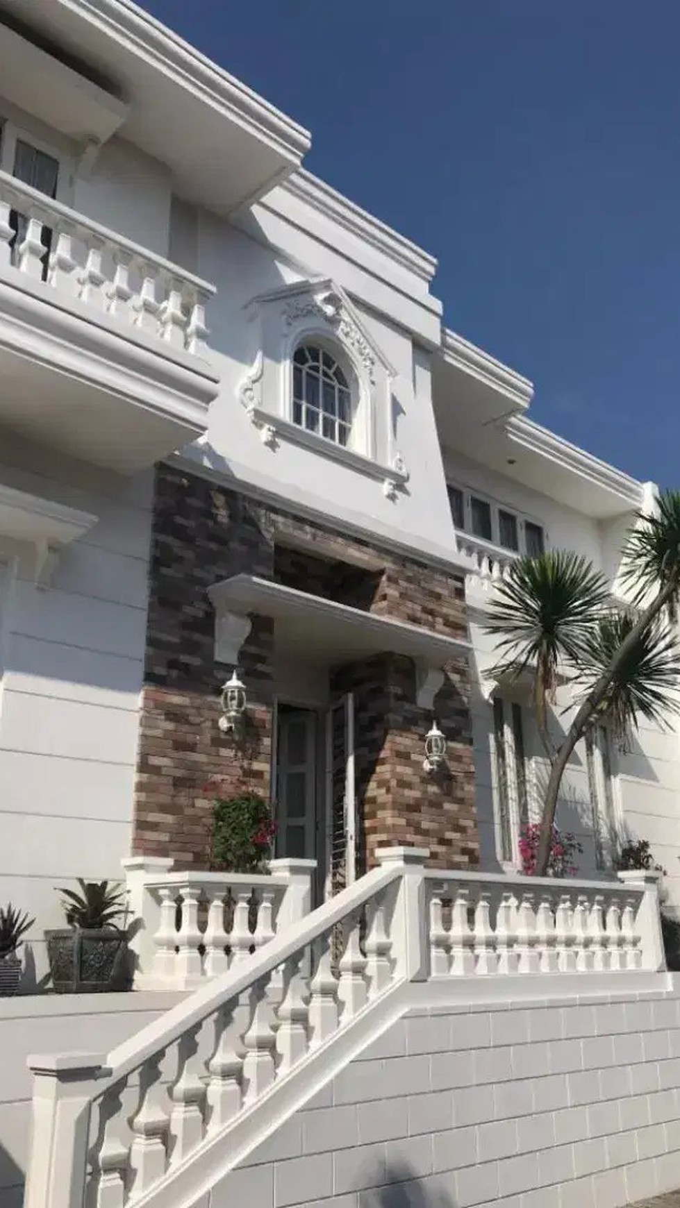 Rumah Megah Impian Keluarga Di Cilandak