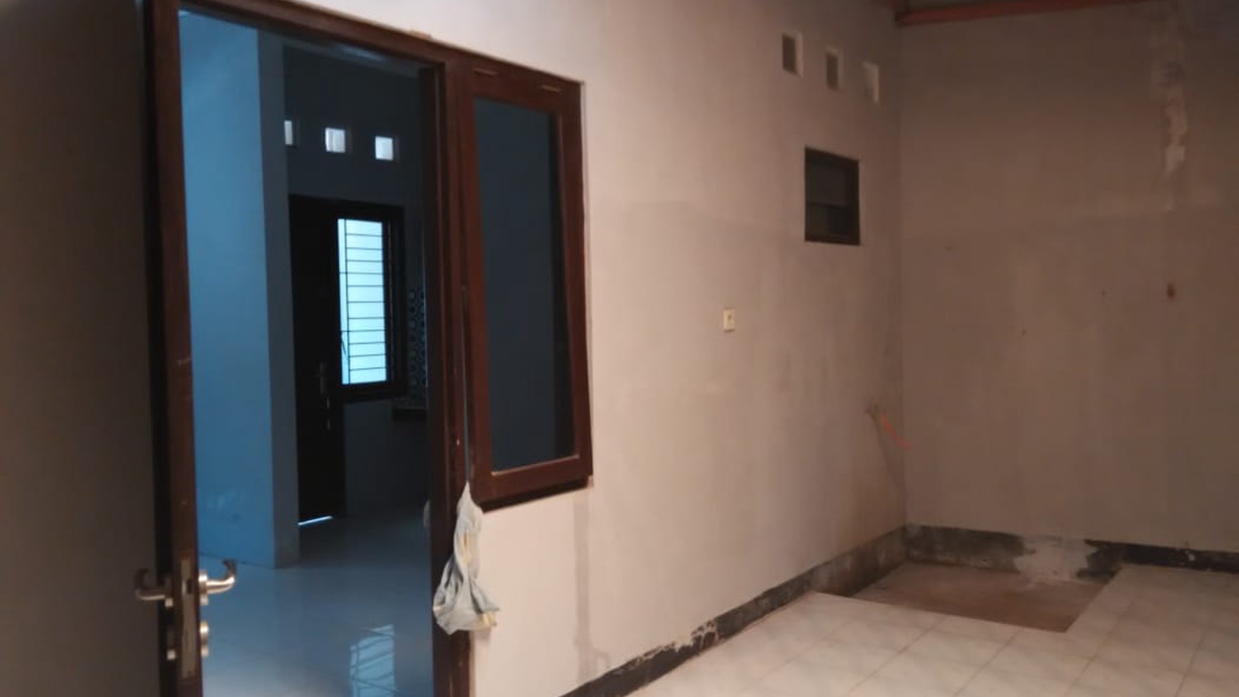 RUMAH MINIMALIS SIAP HUNI UNTUK KELUARGA, DI PERUM CIKALAN PERMAI 1