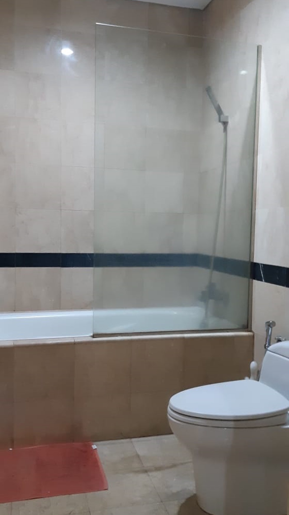 Townhouse di Cipete Utara, Kebayoran Baru, Jakarta Selatan, Dalam Cluster, Siap Huni, Hadap Timur, SHM