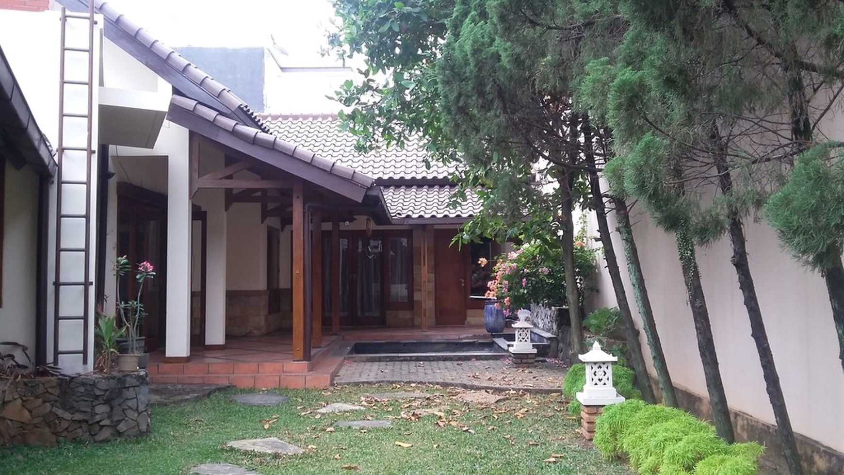 Rumah siap huni,dalam cluster di Bintaro 7