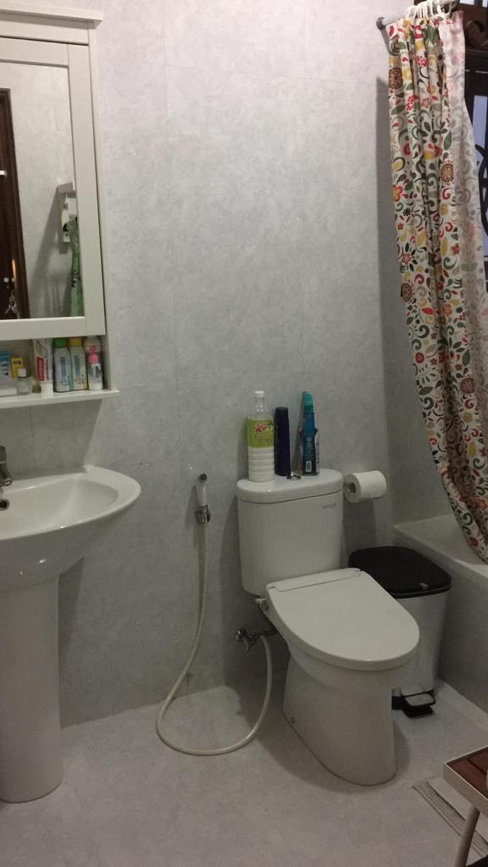 Rumah bagus dan sangat terawat di area elit kebayoran baru di Senopati, Jakarta selatan