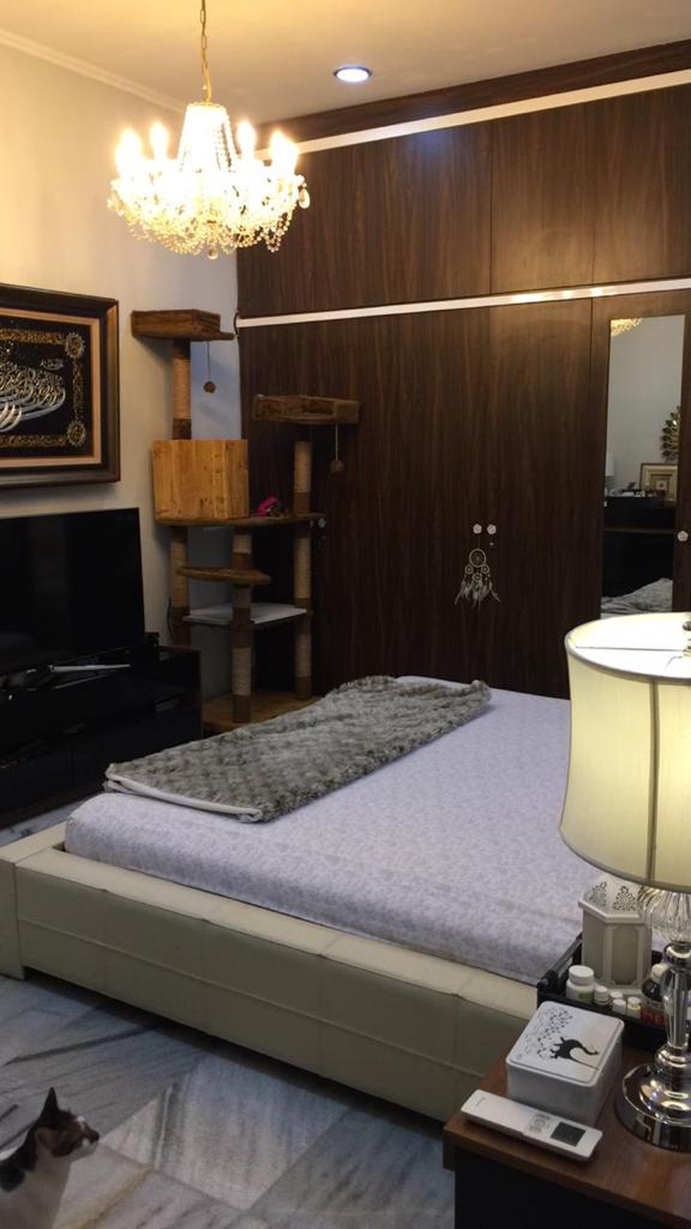 Rumah bagus dan sangat terawat di area elit kebayoran baru di Senopati, Jakarta selatan