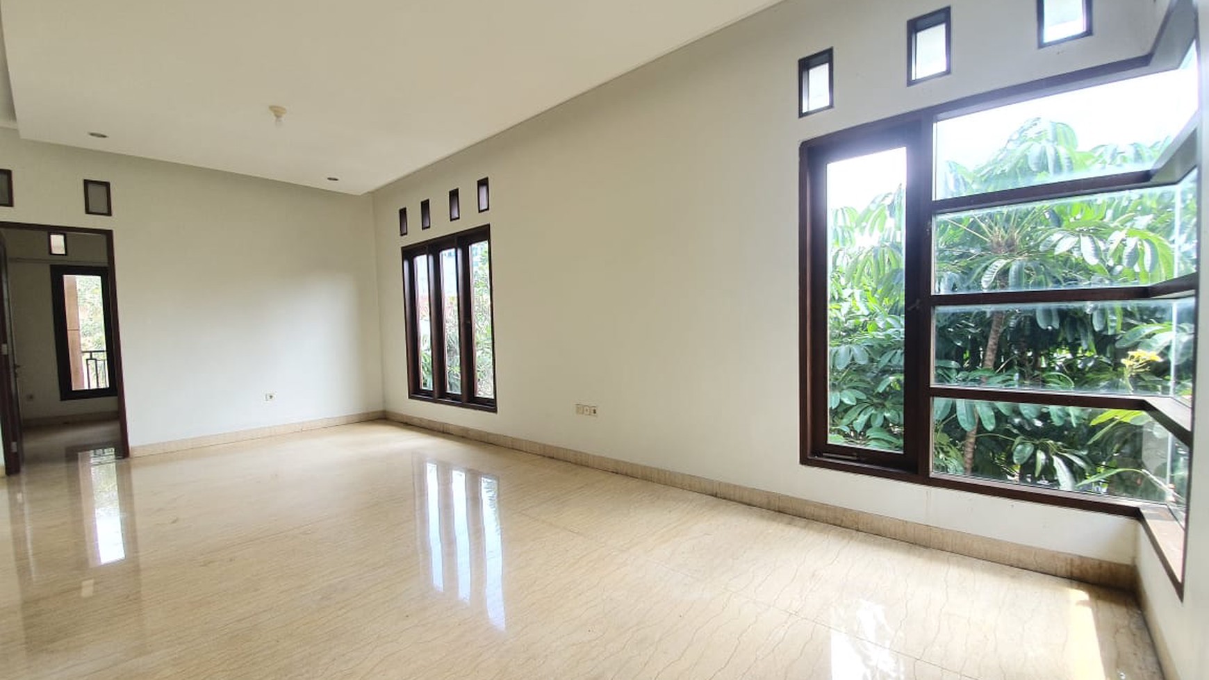 Town House Cantik di Cilandak