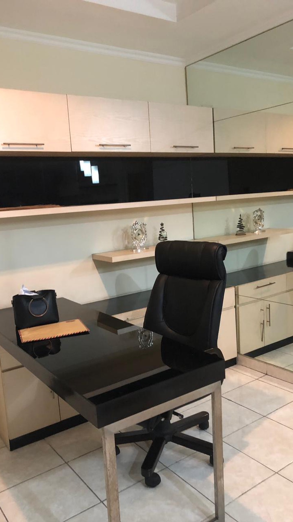 Disewakan Apartemen mewah di MOI Frenchwalk EVIAN lt 15 B Kelapa Gading Jakarta Utara