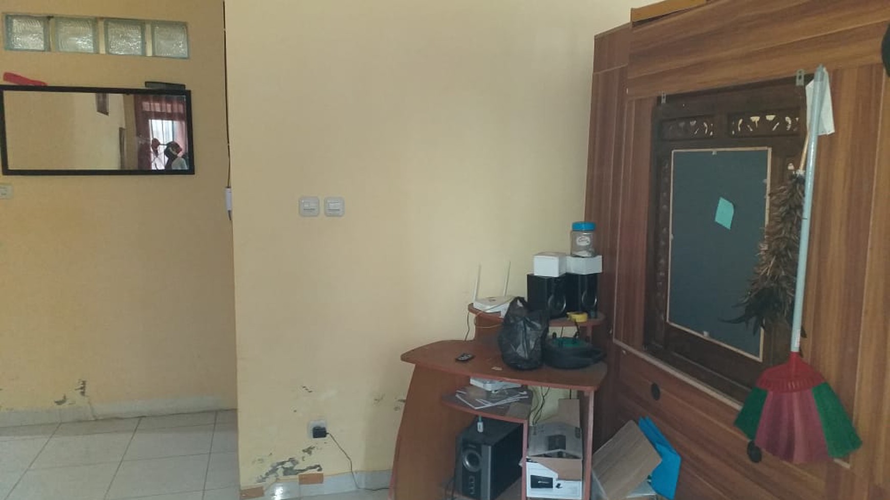 RUMAH TINGGAL DIBAWAH 1 M, DI DEKAT PUSKESMAS SEWON 1