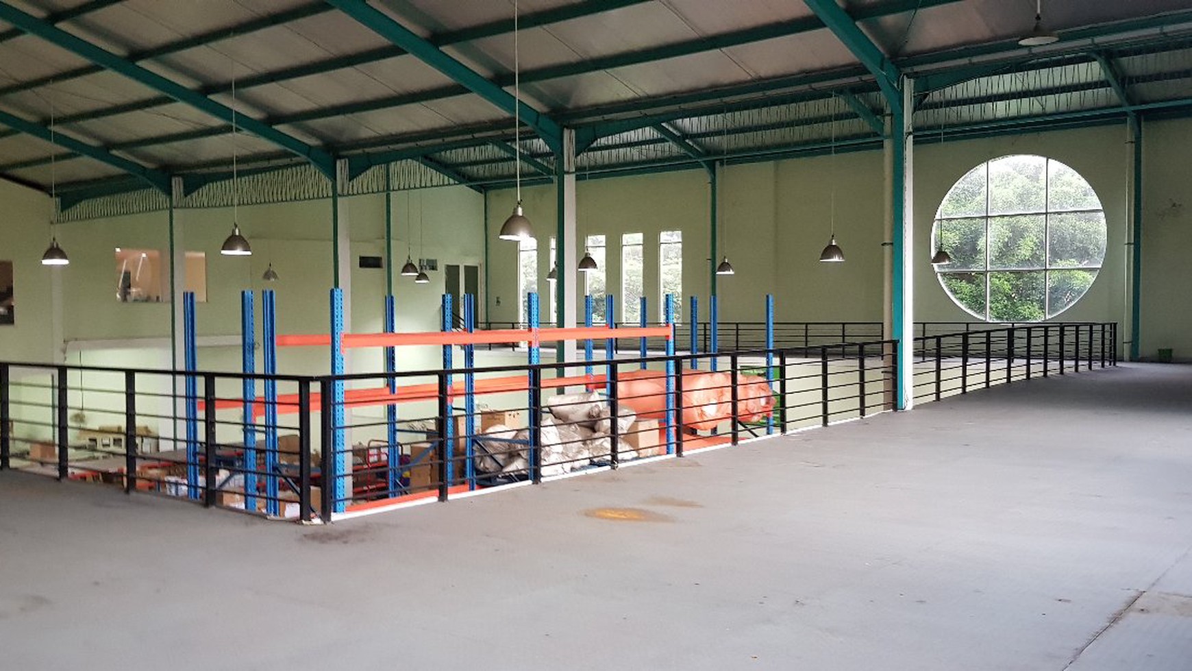 Pabrik / Gudang SIAP PAKAI di kawasan industri SIER , JL. Berbek Industri