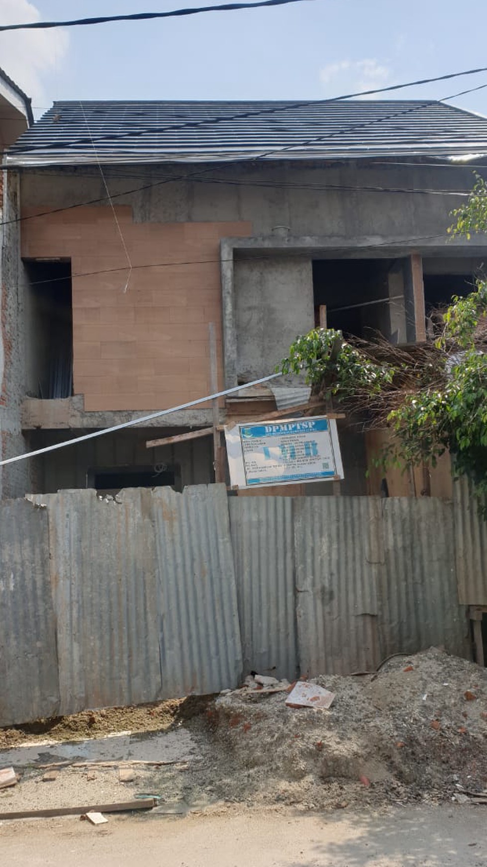 Rumah Bagus Dalam Proses Renovasi di Kawasan Graha Bintaro Jaya