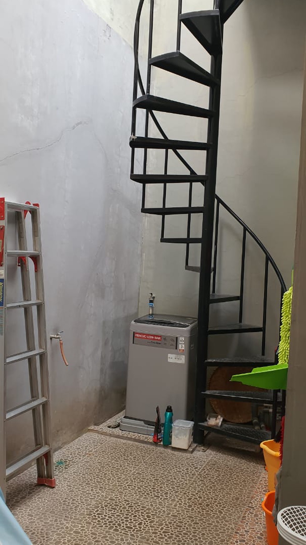 Rumah dekat TOL di Megapolitan Cinere