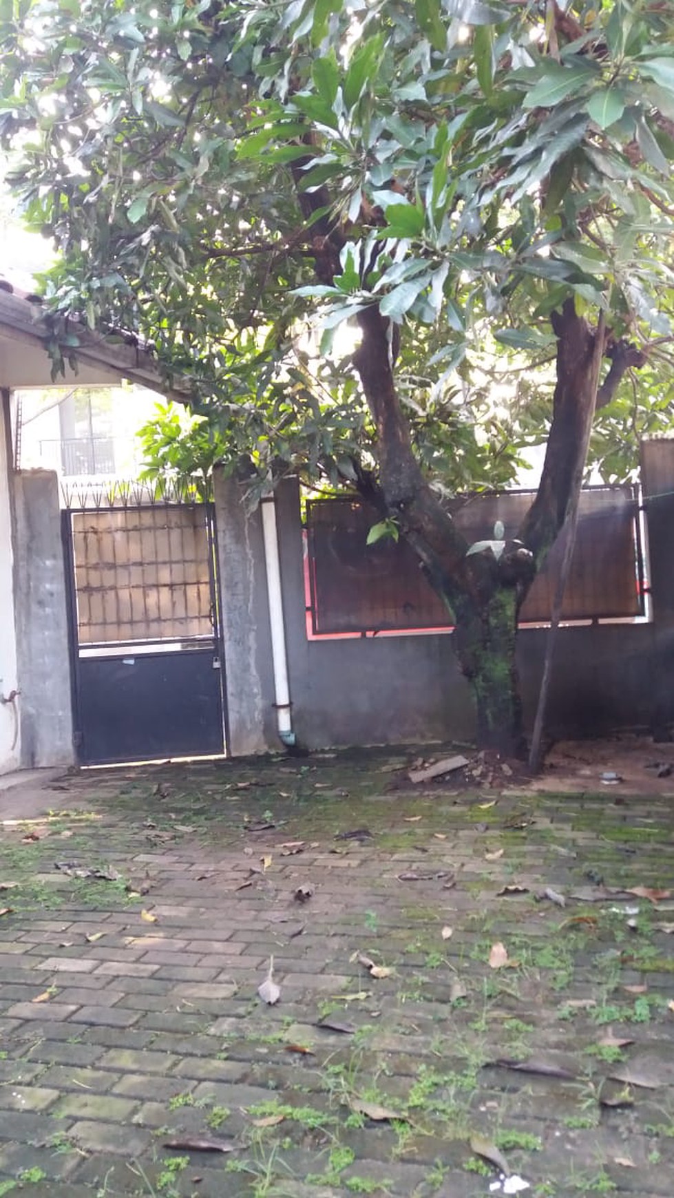 Dijual Rumah Bagus Di Villa Bintaro Indah, Jombang Tangerang Selatan