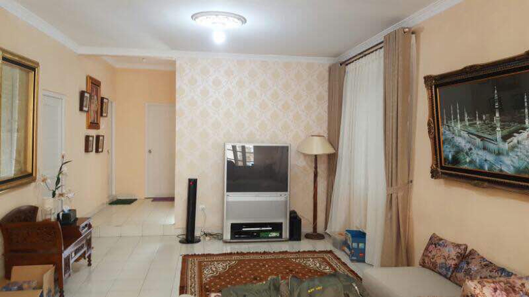 Dijual Rumah Sangat Siap Huni dengan Furniture yang Mewah