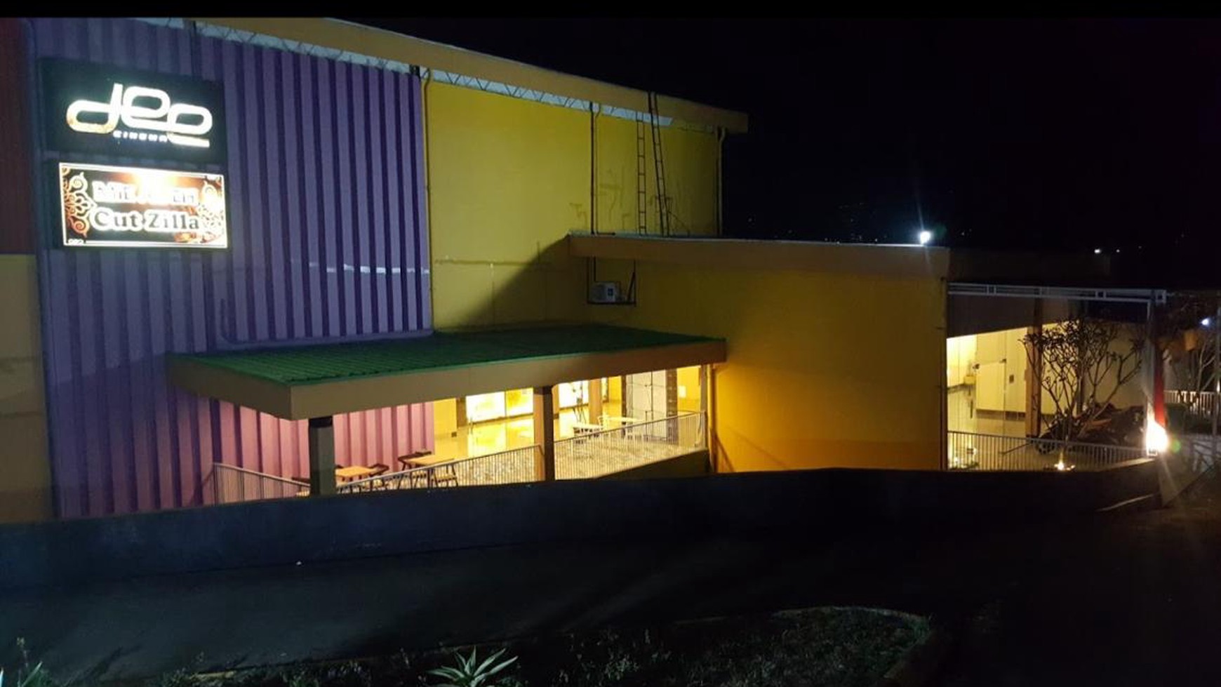 Ruang Serba Guna di Ciloto, Jawa Barat