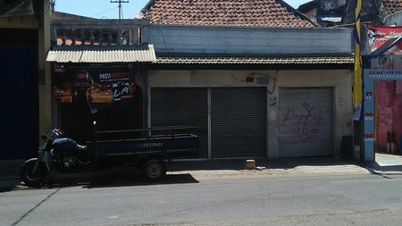 Rumah 1.5 lantai Karang Tembok